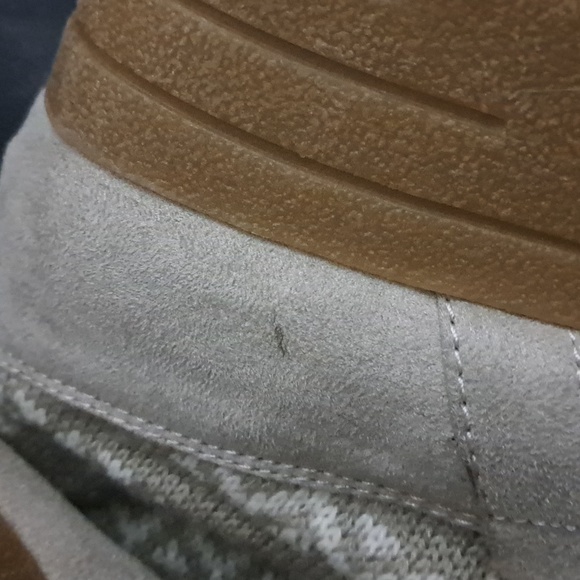 Size 7 red camel boots. Used like new. - Picture 4 of 7